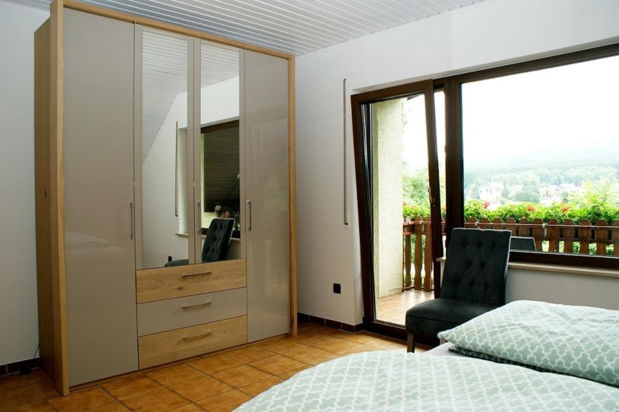 Haus "Zwischen Den Waeldern" Apartment Allenbach Ngoại thất bức ảnh
